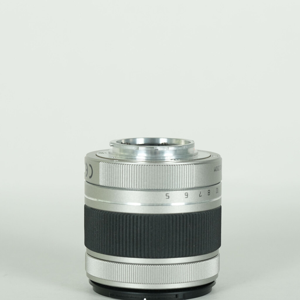 PENTAX 02 STANDARD ZOOM シルバーの出品 | ONE SCENE（ワンシーン）