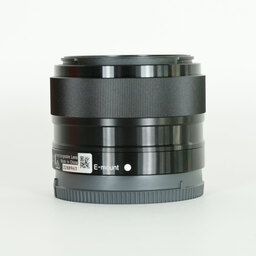 SONY E 35mm F1.8 OSS SEL35F18