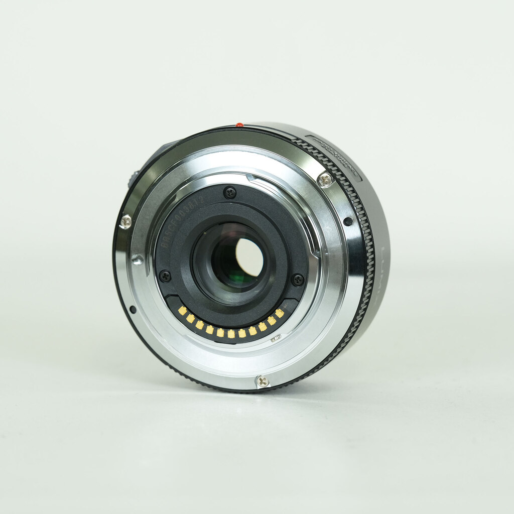 Panasonic LUMIX G X VARIO PZ 14-42mm / F3.5-5.6 ASPH. / POWER O.I.S. Panasonic LUMIX G X VARIO PZ 14-42mm / F3.5-5.6 ASPH. / POWER O.I.S.