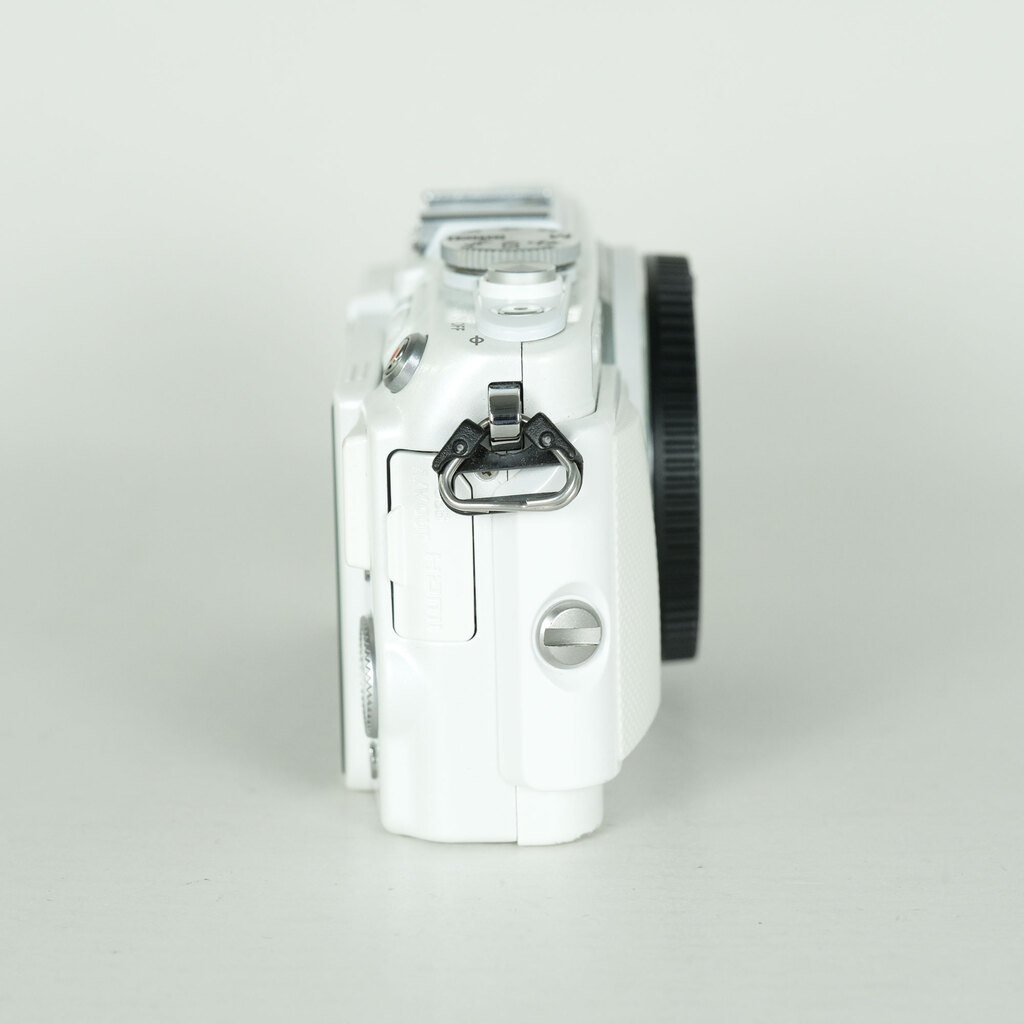 OLYMPUS PEN Lite E-PL6 ボディ ホワイト