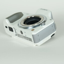 Panasonic LUMIX DMC-G3-W ボディ シェルホワイト