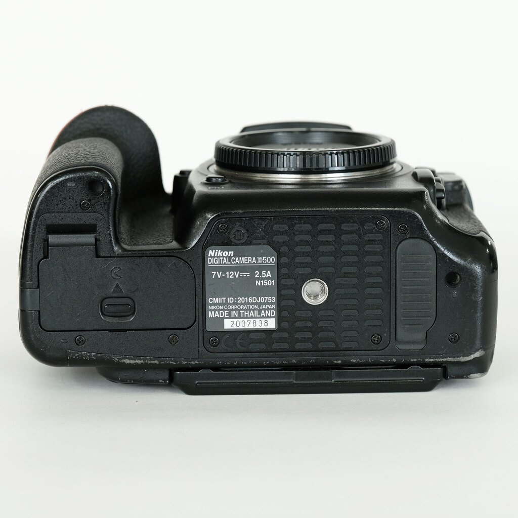 Nikon D500