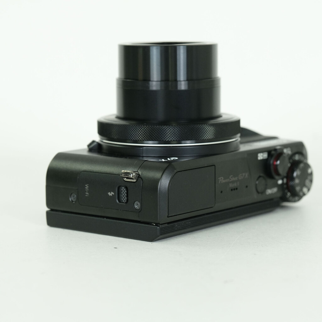 Canon PowerShot G7X Mark II