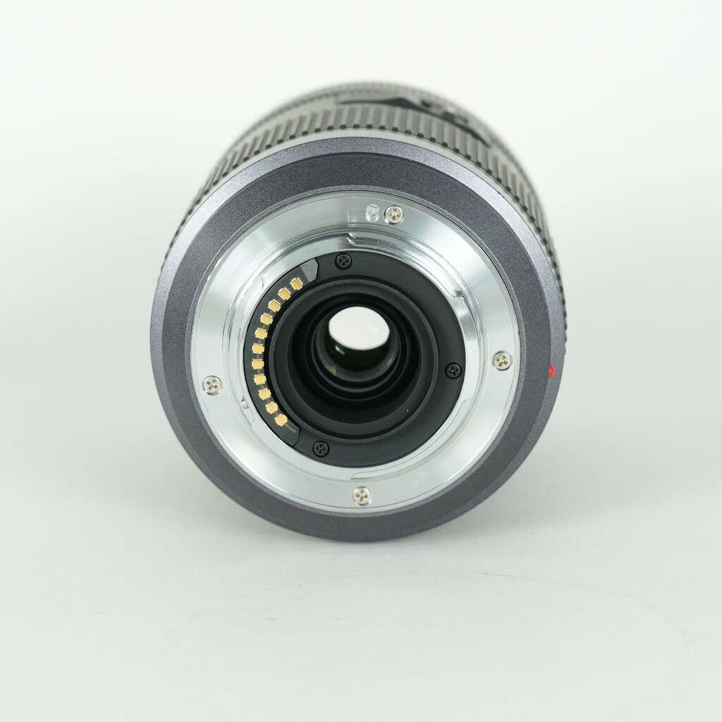 Panasonic LUMIX G VARIO 45-200mm F4.0-F5.6 MEGA O.I.S. H-FS045200 Panasonic LUMIX G VARIO 45-200mm F4.0-F5.6 MEGA O.I.S. H-FS045200