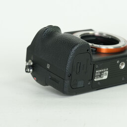 SONY α7 II（ILCE-7M2）