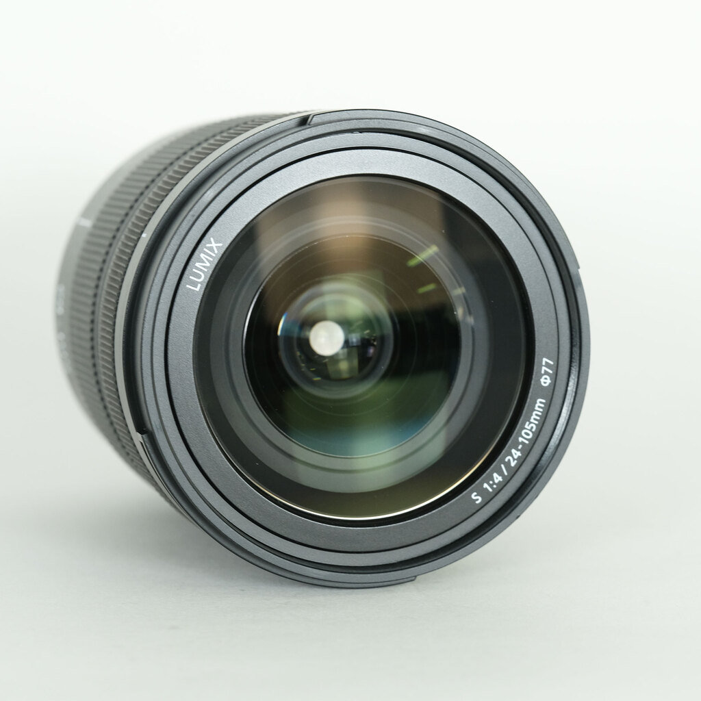 Panasonic LUMIX S 24-105mm F4 MACRO O.I.S.