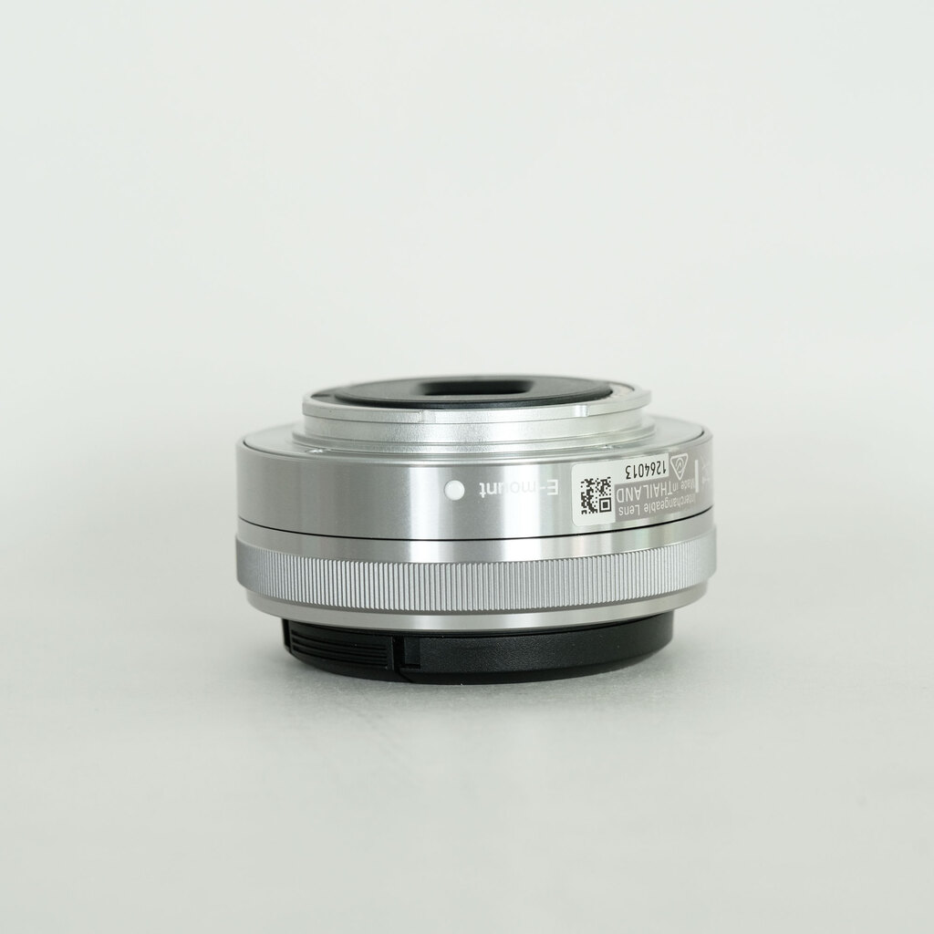 SONY E 16mm F2.8 SEL16F28