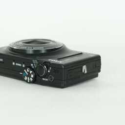 Nikon COOLPIX S8200 ノーブルブラック