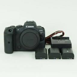 Canon EOS R6 Canon EOS R6