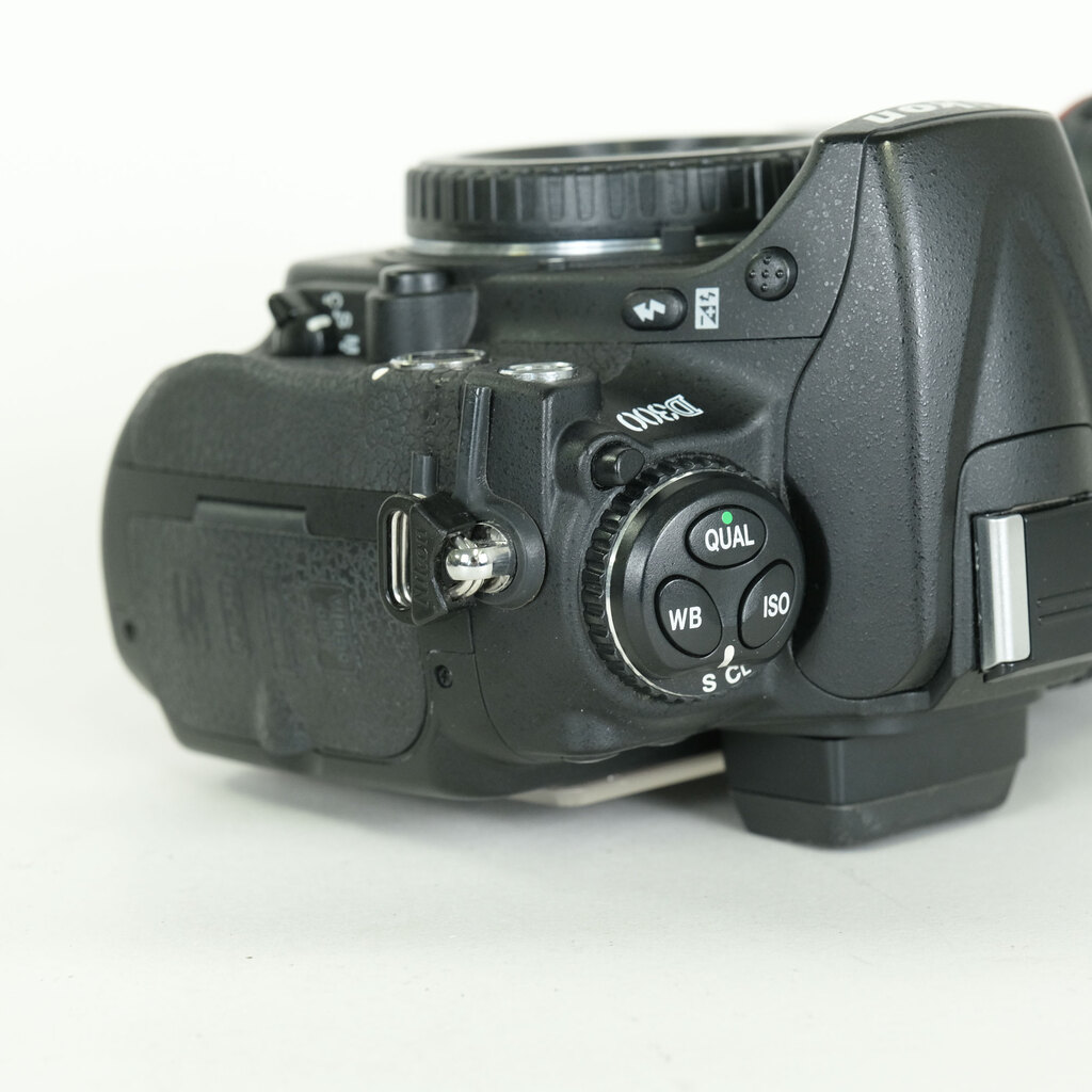 Nikon D300 ボディ
