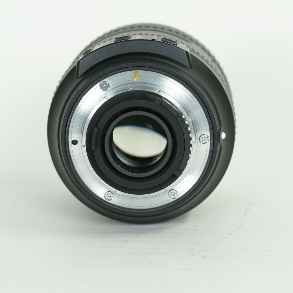 Nikon AF-S DX NIKKOR 16-80mm f/2.8-4E ED VR Nikon AF-S DX NIKKOR 16-80mm f/2.8-4E ED VR