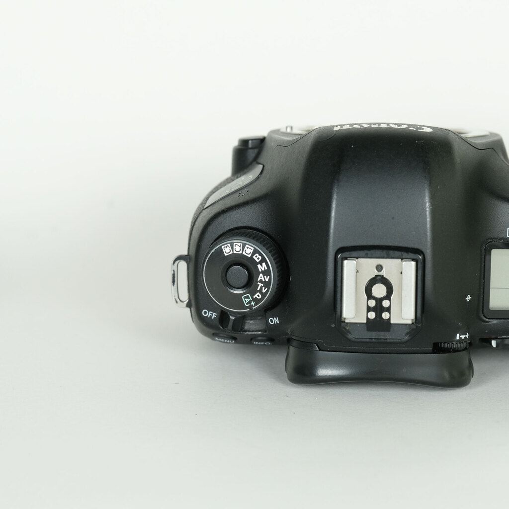 Canon EOS 5D Mark III Canon EOS 5D Mark III