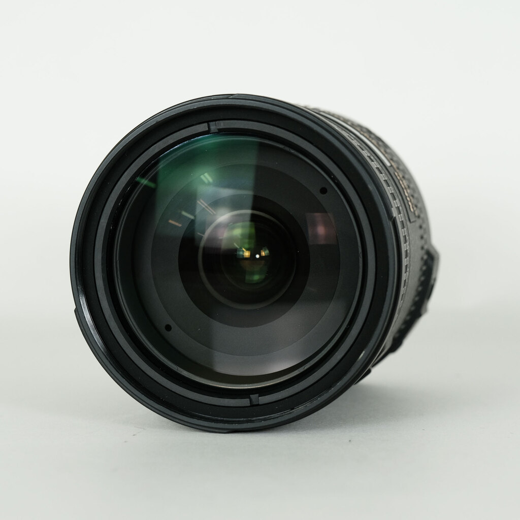 Nikon AF-S DX NIKKOR 18-200mm F3.5-5.6G ED VR II