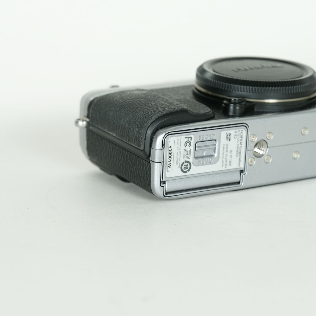 FUJIFILM X-E2