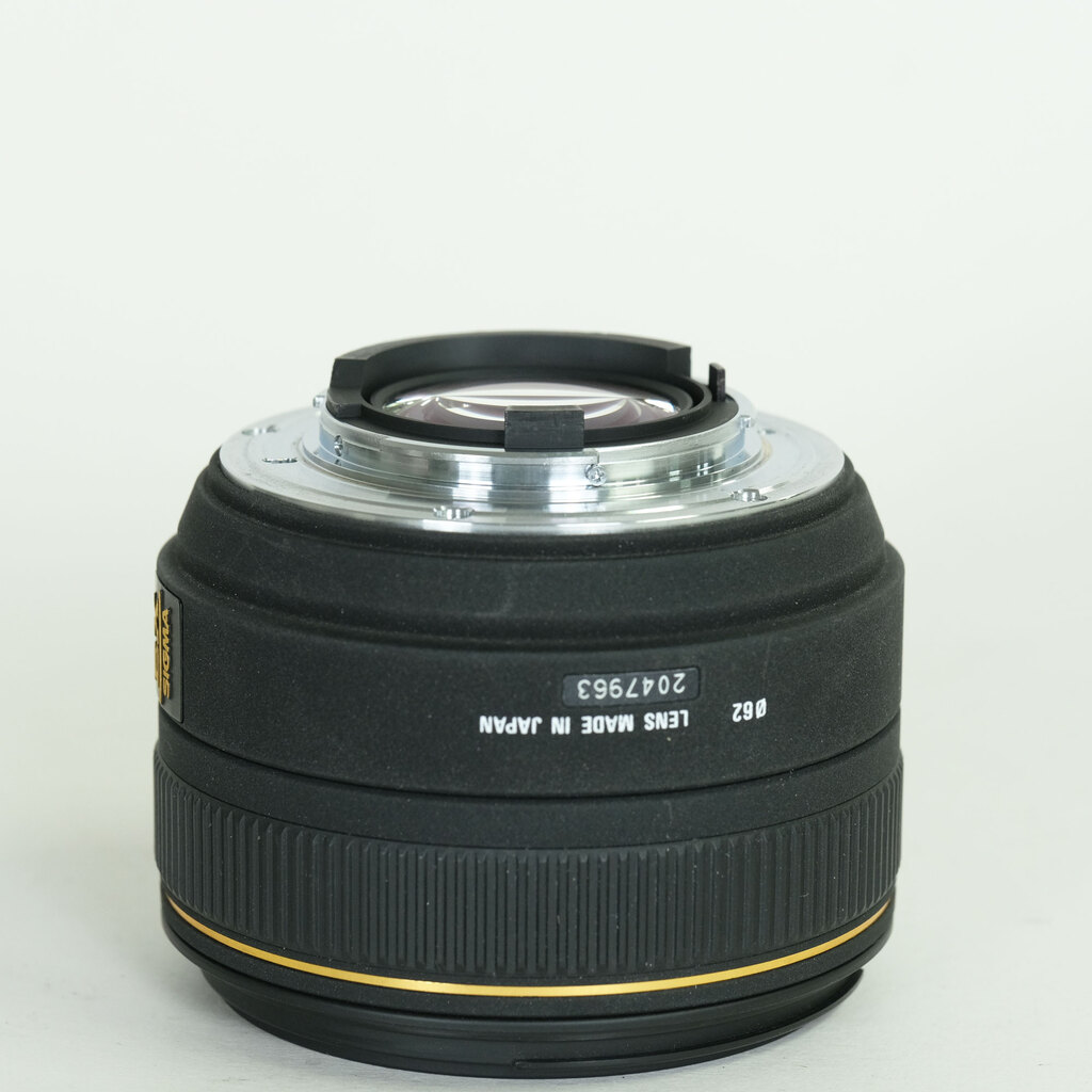 SIGMA 30mm F1.4EX DC HSM (ニコンF用) SIGMA 30mm F1.4EX DC HSM (ニコンF用)