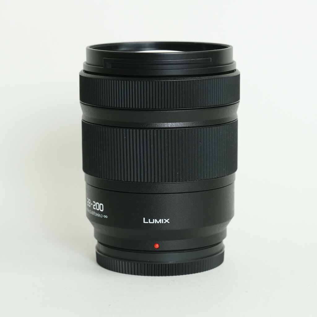 Panasonic LUMIX S 28-200mm F4-7.1 MACRO O.I.S.