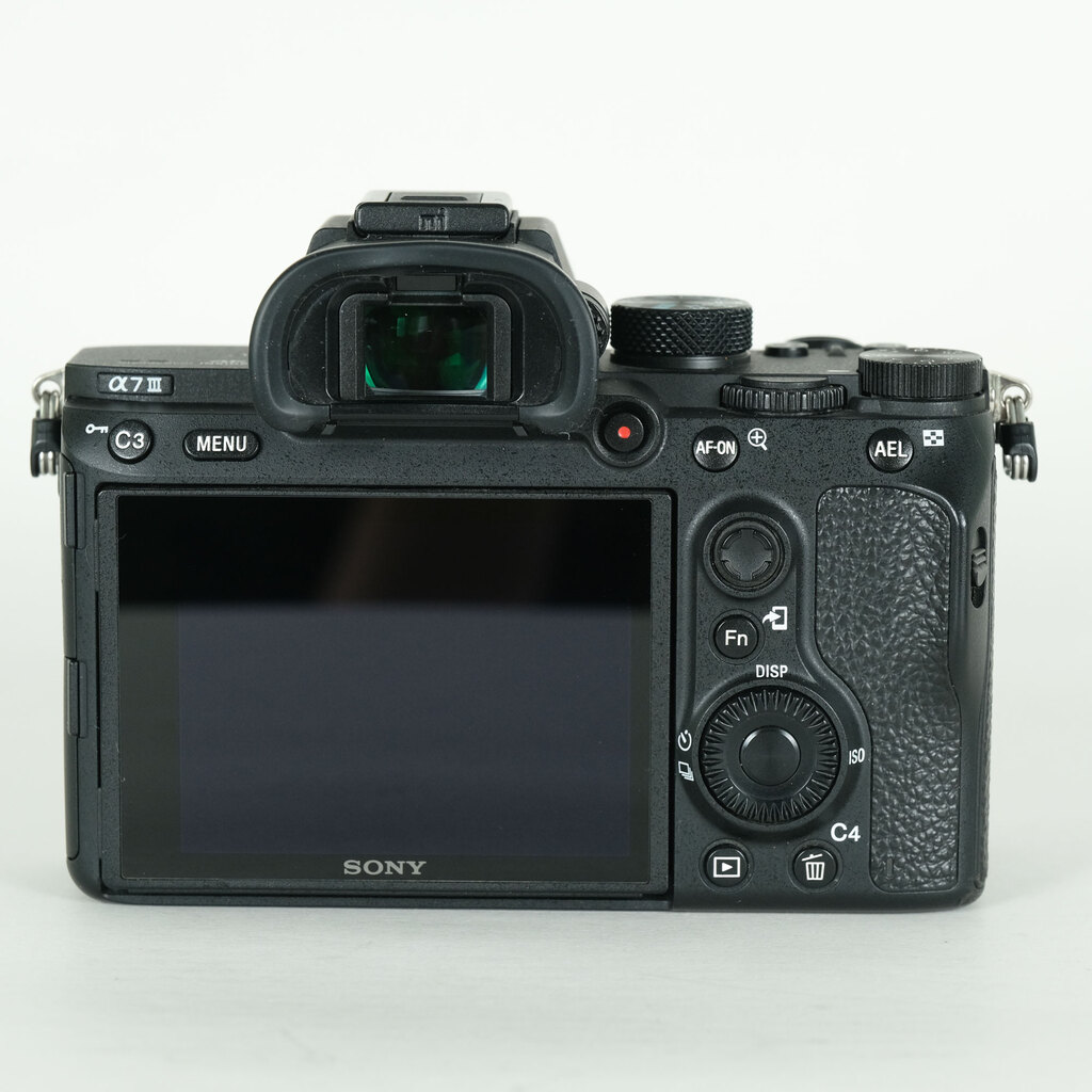 SONY α7 III(ILCE-7M3) SONY α7 III(ILCE-7M3)
