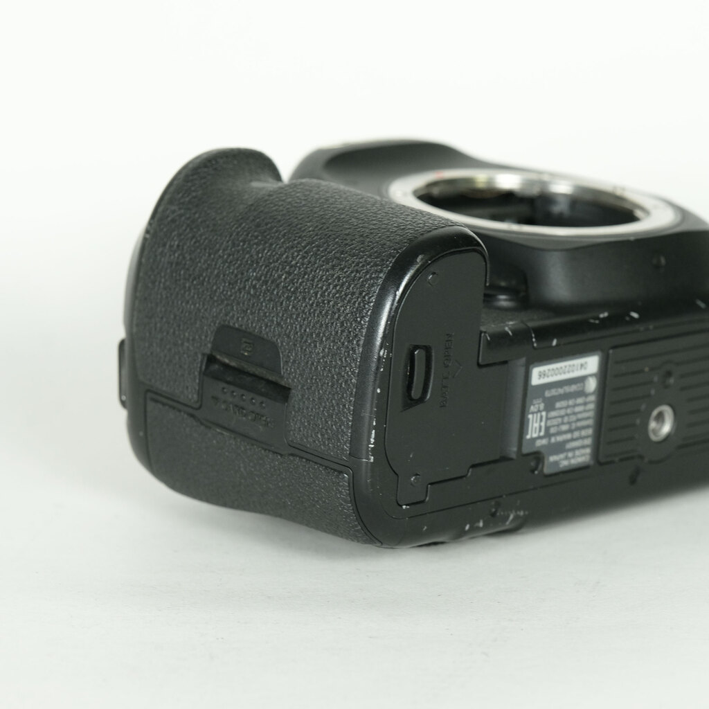 Canon EOS 5D Mark IV Canon EOS 5D Mark IV