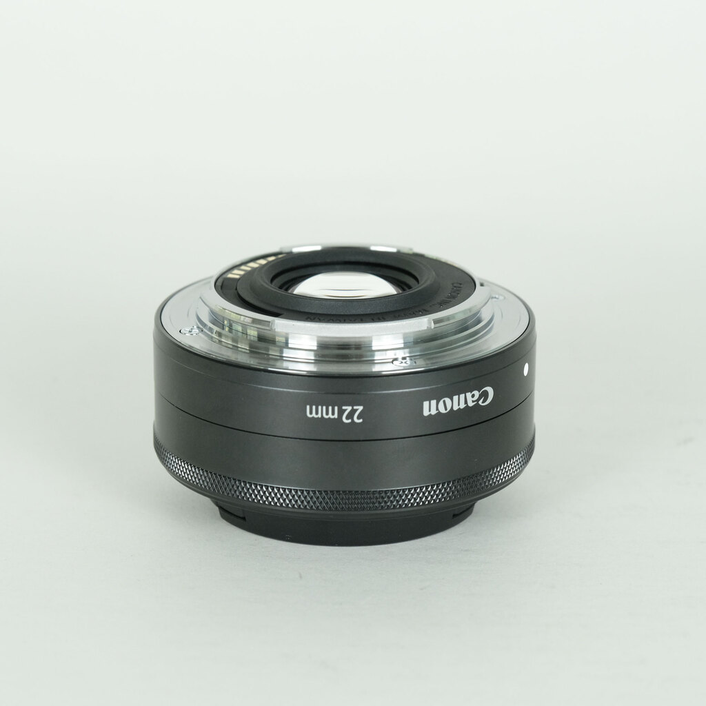 Canon EF-M22mm F2 STM
