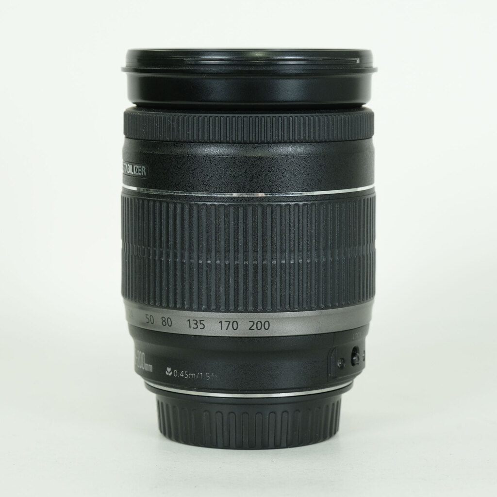 Canon EF-S18-200mm F3.5-5.6 IS