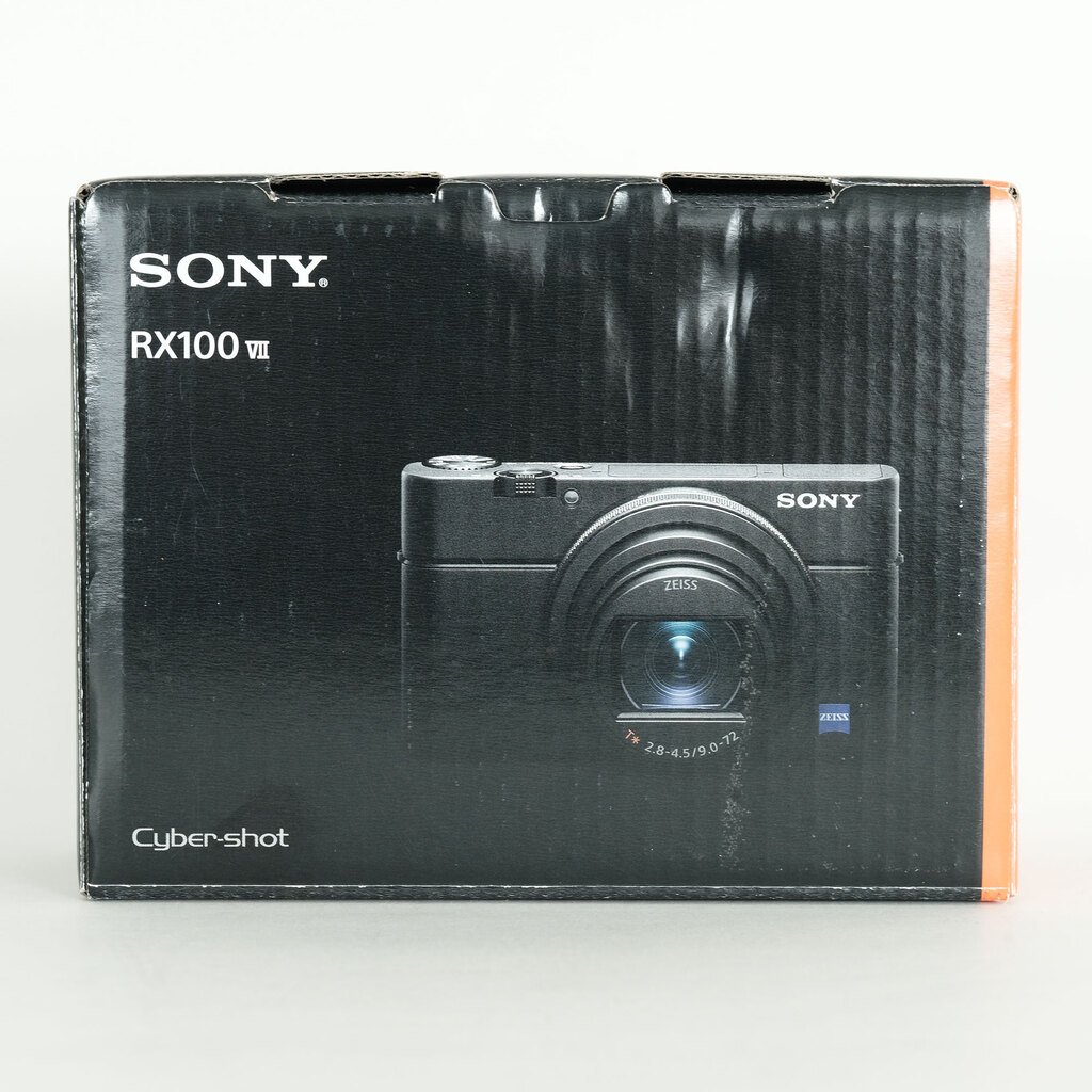 SONY Cyber-shot DSC-RX100M7