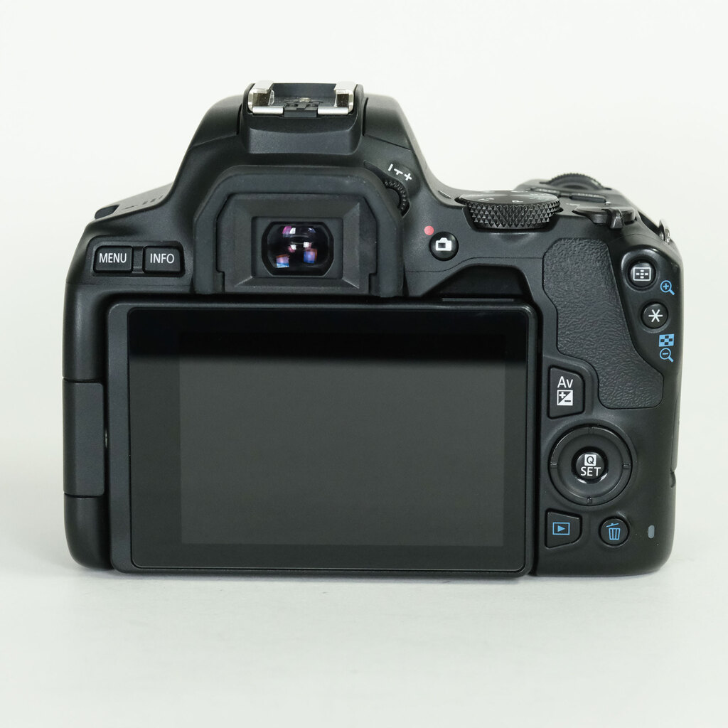 Canon EOS Kiss X10