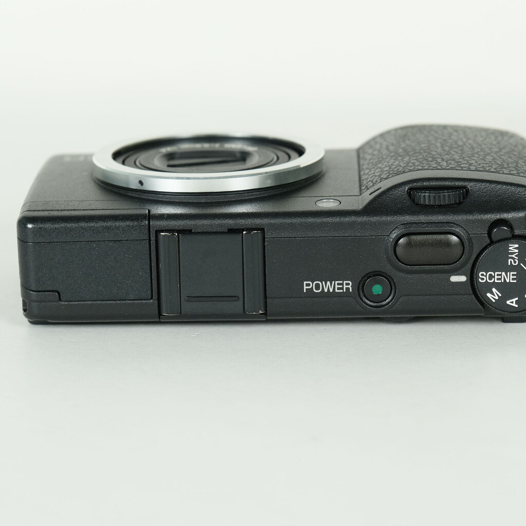 RICOH GR DIGITAL IIの出品 | ONE SCENE（ワンシーン）