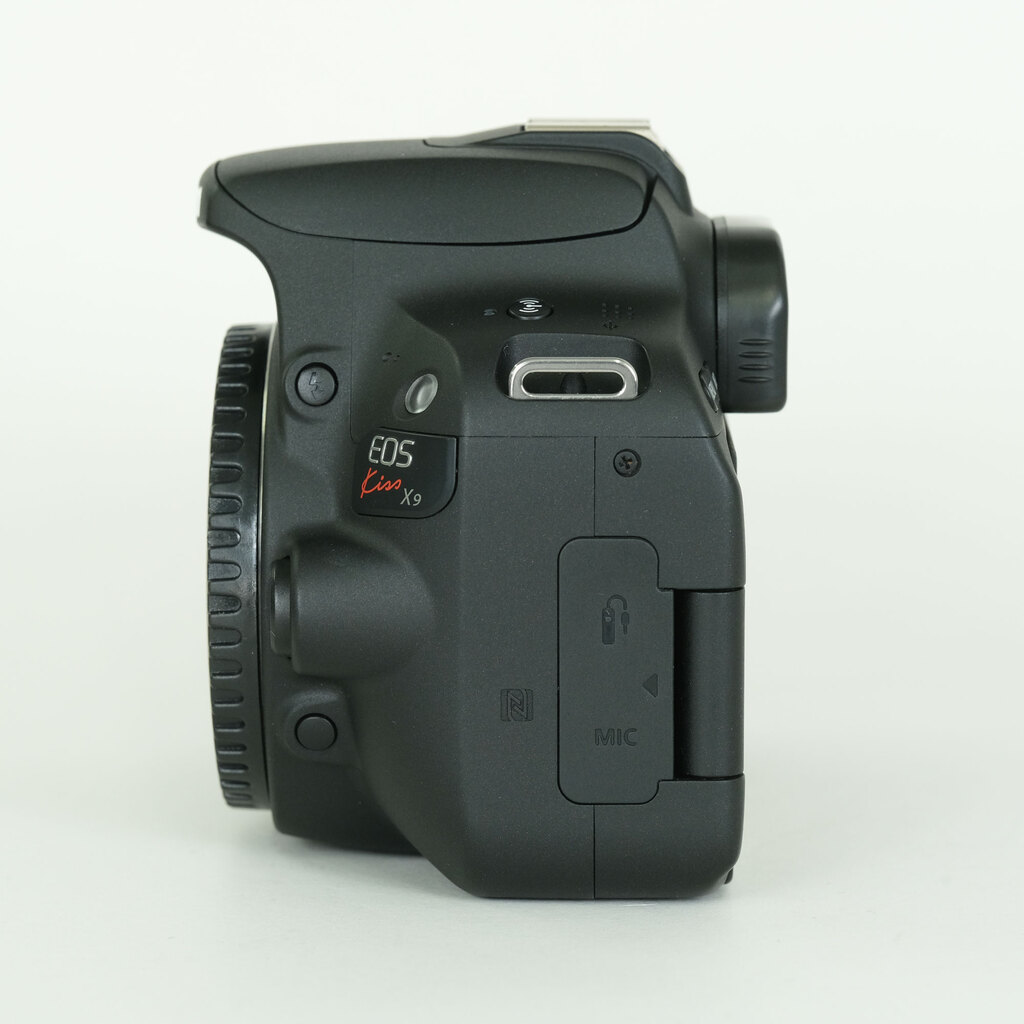 Canon EOS Kiss X9