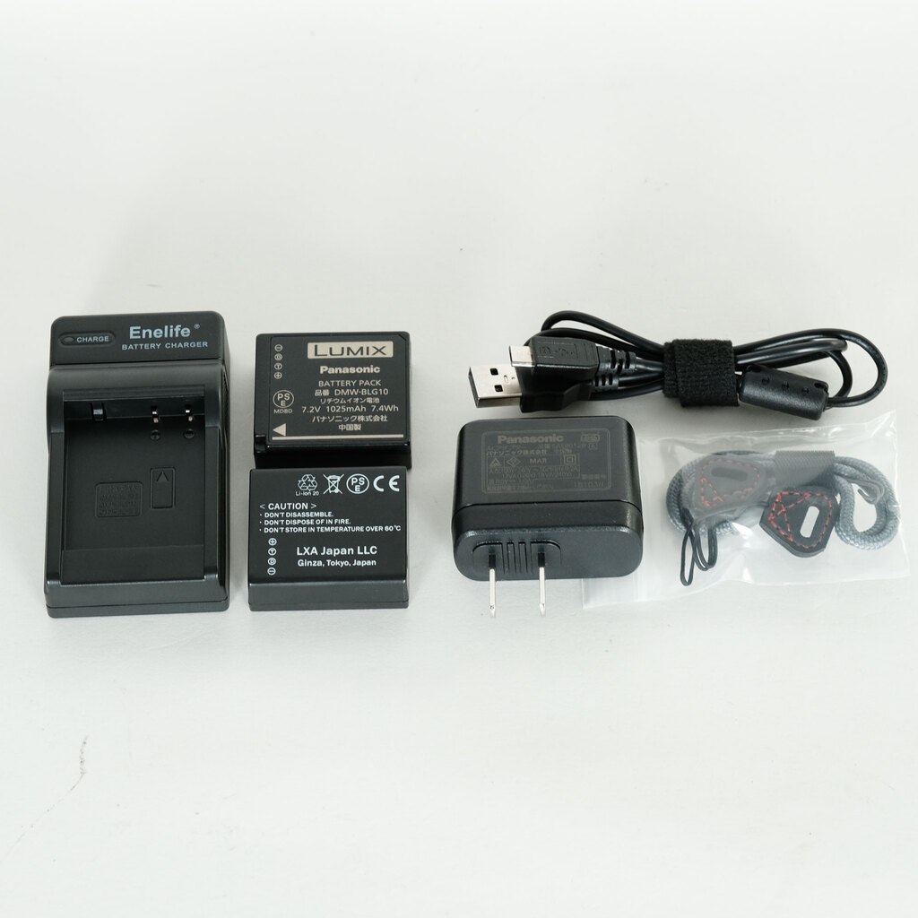 Panasonic LUMIX DMC-TX1 Panasonic LUMIX DMC-TX1