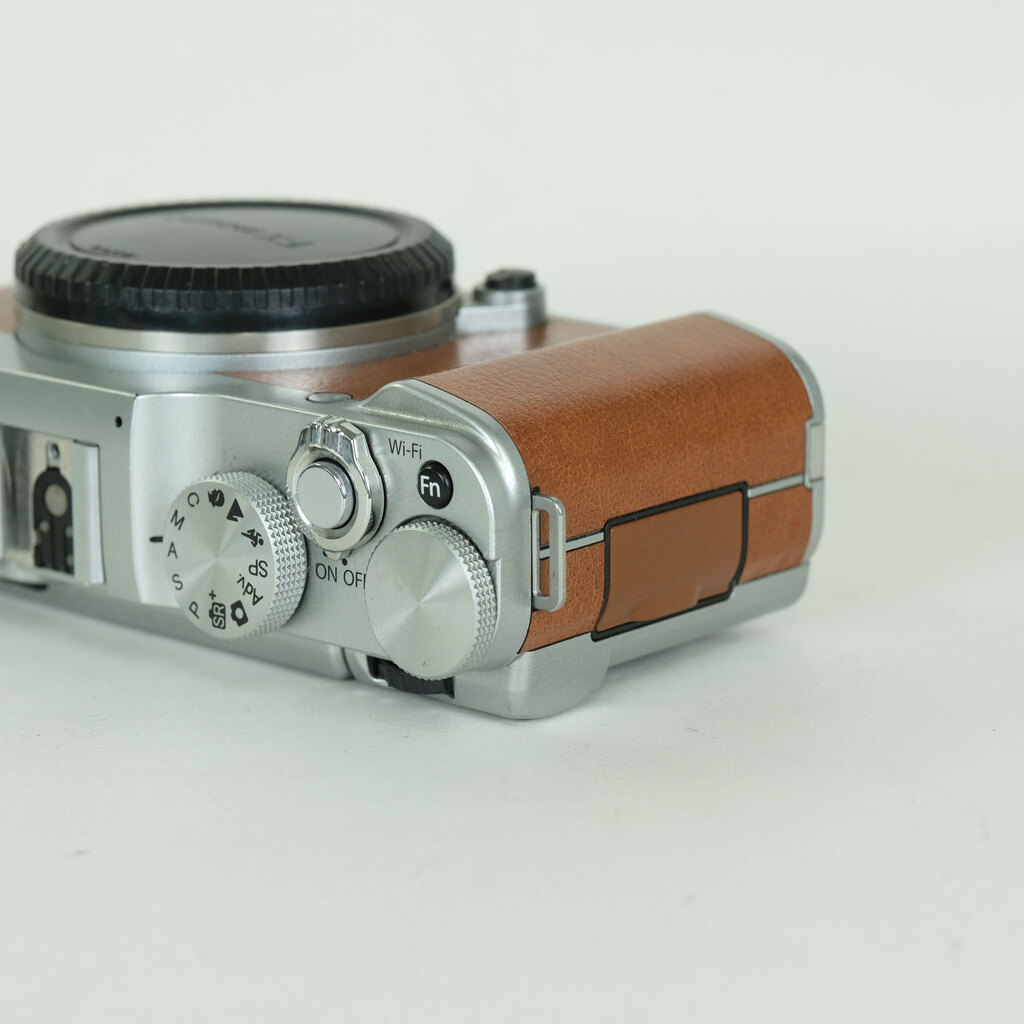 FUJIFILM X-M1 ボディ ブラウン FUJIFILM X-M1 ボディ ブラウン