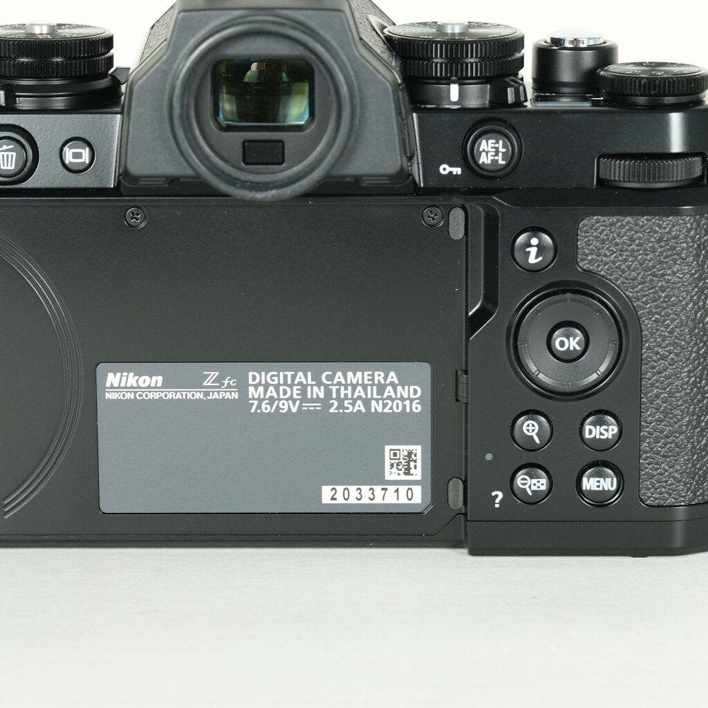 Nikon Z fcの出品 | ONE SCENE（ワンシーン）