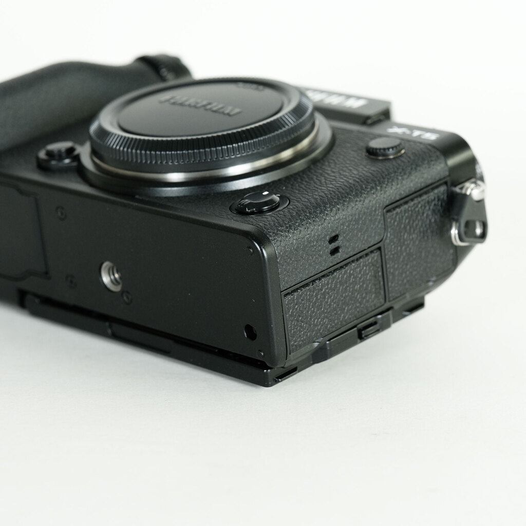 FUJIFILM X-T5