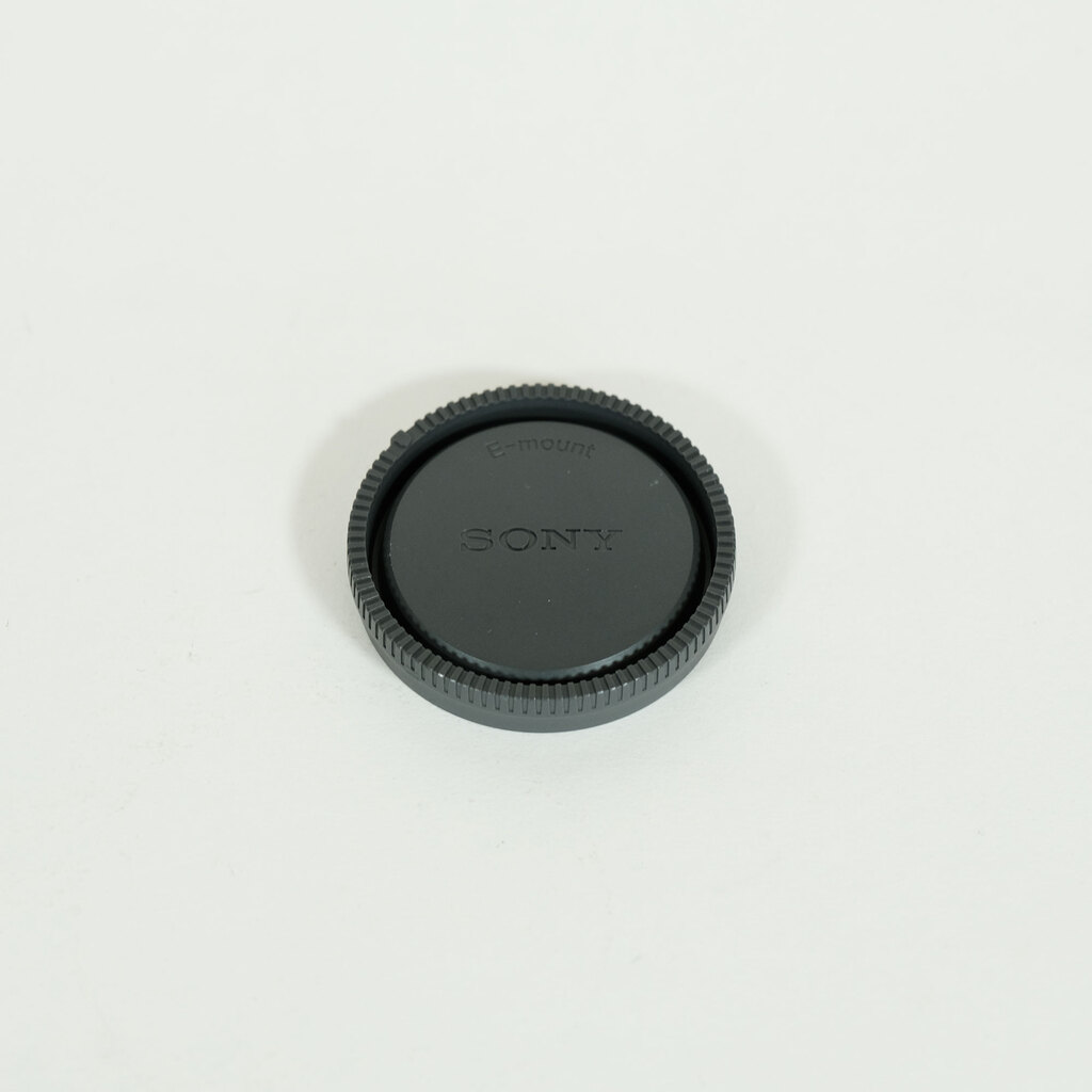 SONY FE 24-240mm F3.5-6.3 OSS SEL24240