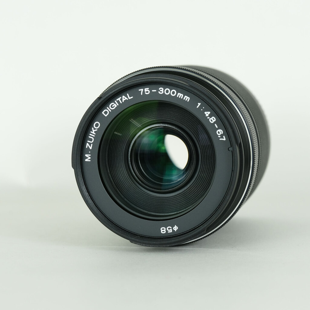 OM SYSTEM M.ZUIKO DIGITAL ED 75-300mm F4.8-6.7 II   　※OM SYSTEMロゴモデル