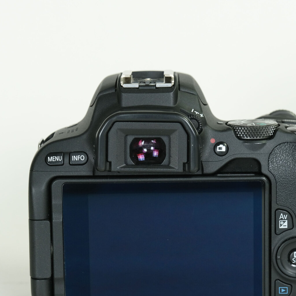 Canon EOS Kiss X9