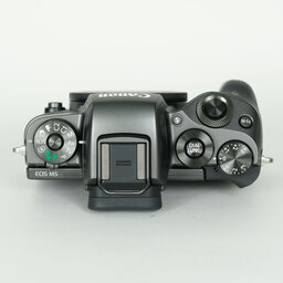 Canon EOS M5