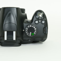 Nikon D3000 ボディ