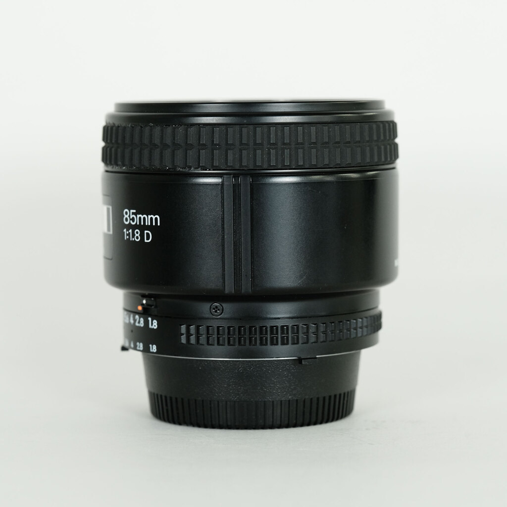 Nikon Ai AF Nikkor 85mm f/1.8D