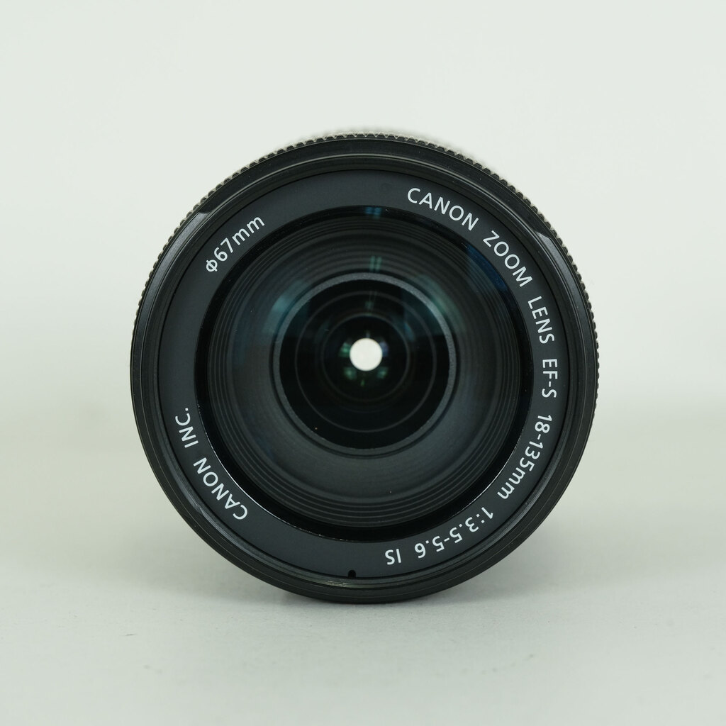 Canon EF-S18-135mm F3.5-5.6 IS