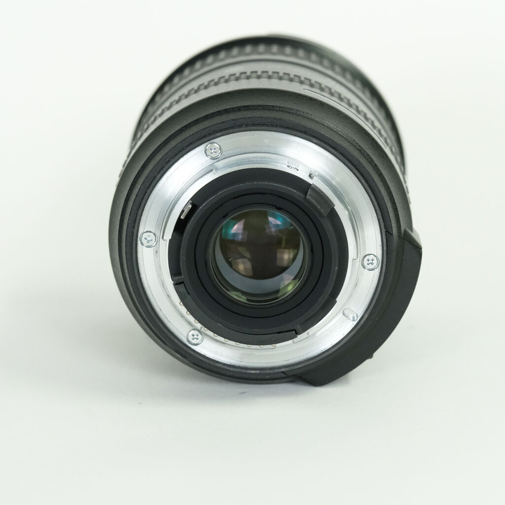 Nikon AF-S DX NIKKOR 18-200mm F3.5-5.6G ED VR II