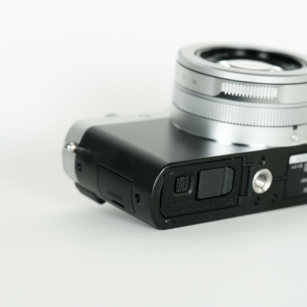 LEICA D-LUX7 シルバー