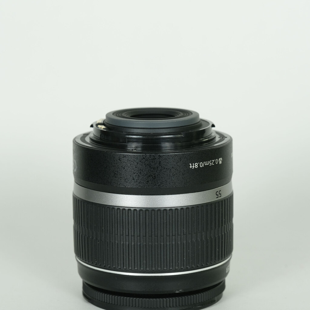 Canon EF-S18-55mm F3.5-5.6 IS