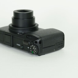 RICOH GR DIGITAL IV