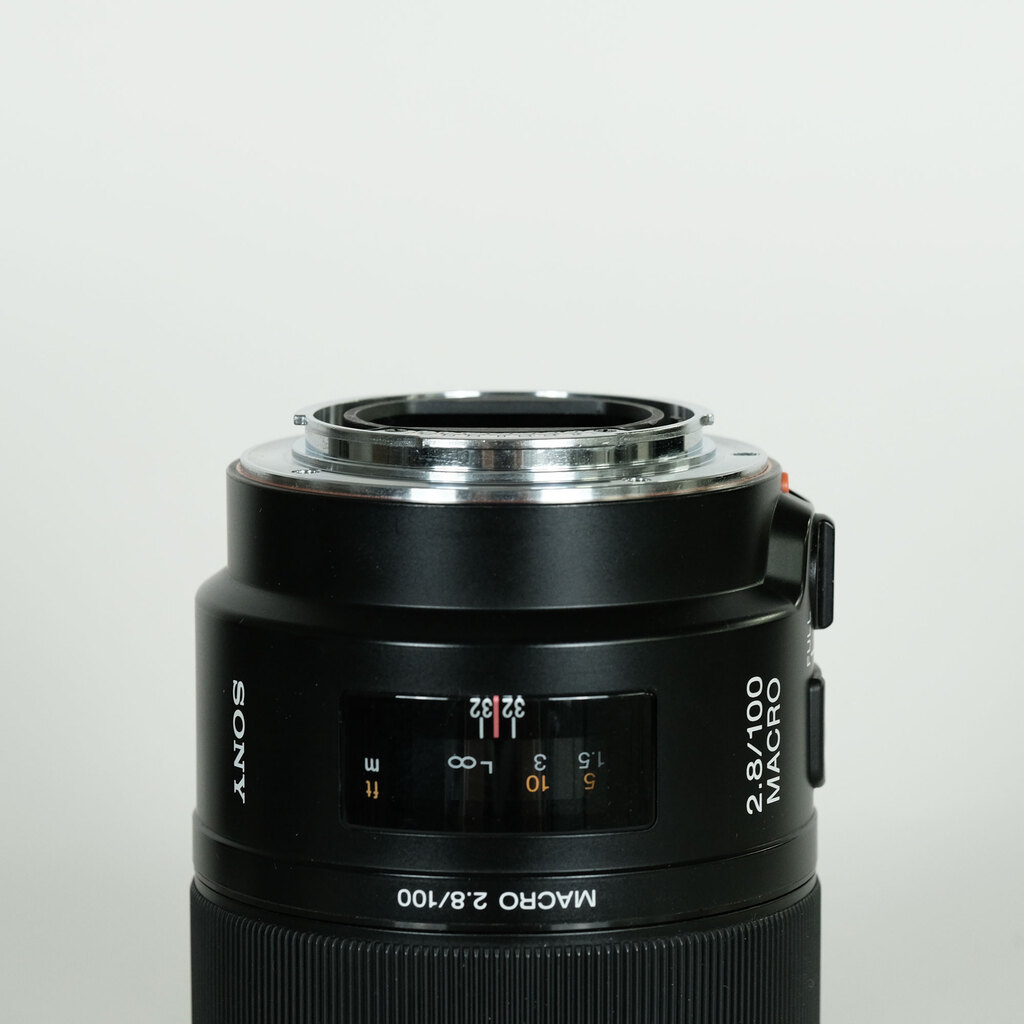 SONY 100mm F2.8 マクロ SAL100M28(ソニーA用) SONY 100mm F2.8 マクロ SAL100M28(ソニーA用)