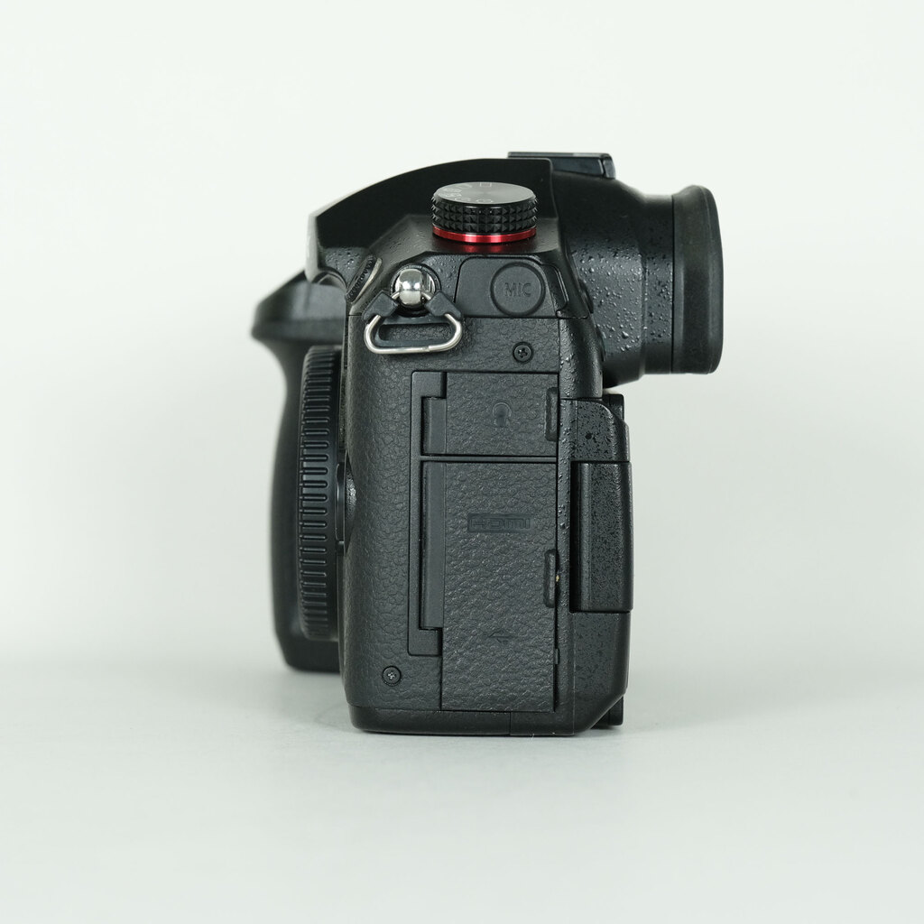 Panasonic LUMIX DC-GH5Sの出品 | ONE SCENE（ワンシーン）
