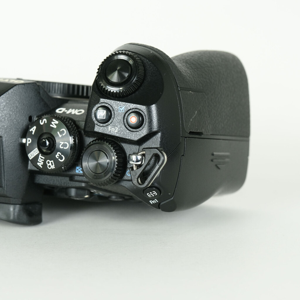 OLYMPUS OM-D E-M1 Mark II