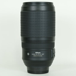Nikon AF-S VR Zoom-Nikkor 70-300mm F4.5-5.6G IF-ED Nikon AF-S VR Zoom-Nikkor 70-300mm F4.5-5.6G IF-ED
