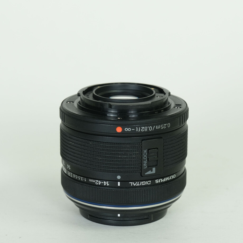 OLYMPUS M.ZUIKO DIGITAL 14-42mm F3.5-5.6IIR ブラック