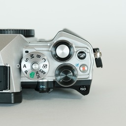 OLYMPUS OM-D E-M5 Mark III