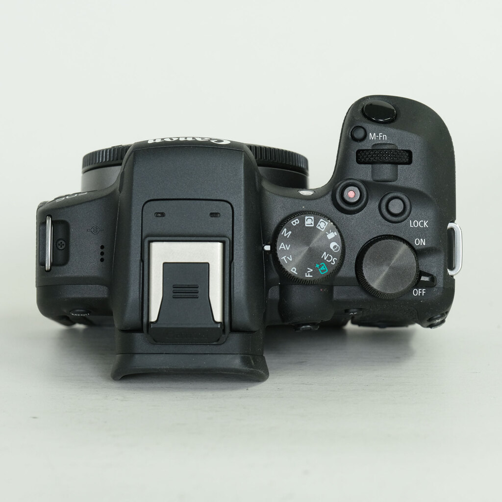 Canon EOS R10 Canon EOS R10